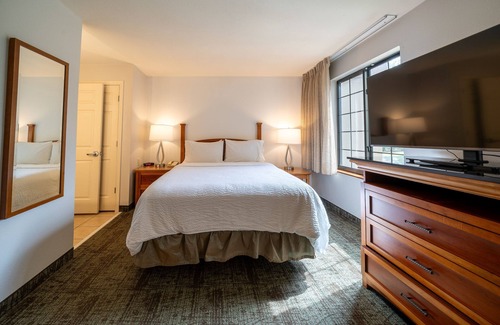 Energy Corridor Hotel | Staybridge Suites Houston West/Energy Corridor by IHG