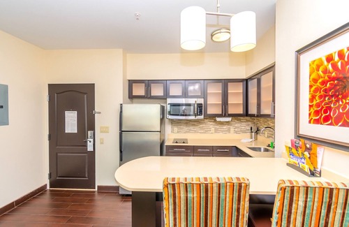 Aldine Hotel | Staybridge Suites Houston IAH - Beltway 8 by IHG