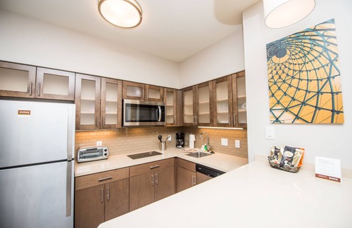 Humble Hotel | Staybridge Suites Houston - Humble Beltway 8 E by IHG