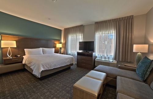 Humble Hotel | Staybridge Suites Houston - Humble Beltway 8 E by IHG