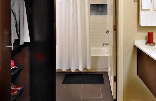 The Fountains Hotel | Staybridge Suites Houston Stafford - Sugar Land by IHG