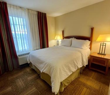 Barker Hotel | Staybridge Suites Houston - Willowbrook by IHG