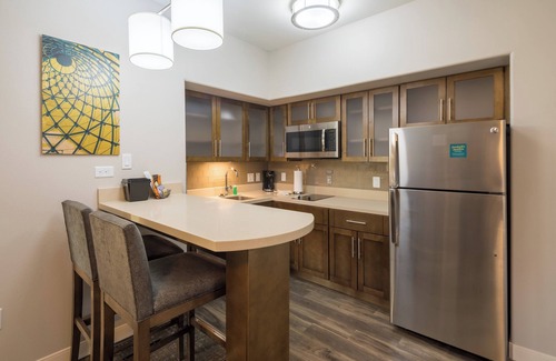 Lake Jackson Hotel | Staybridge Suites Lake Jackson by IHG