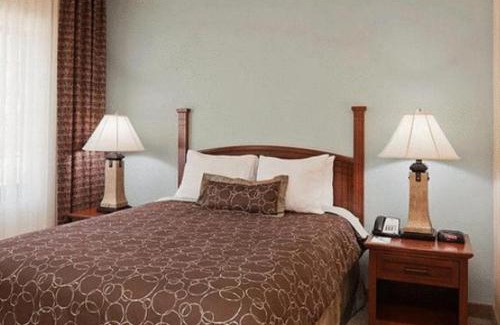 Lafayette Hotel | Staybridge Suites Lafayette-Airport by IHG
