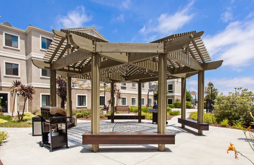 Lake Forest Hotel | Staybridge Suites Lake Forest, an Ihg Hotel