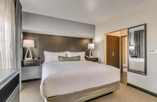 Lubbock Hotel | Staybridge Suites Lubbock South by IHG