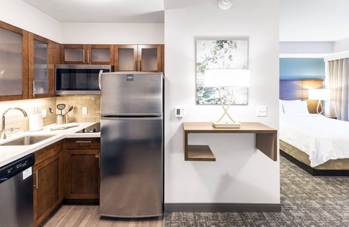 Naples Hotel | Staybridge Suites Naples – Marco Island by IHG
