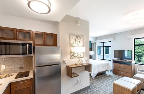 Naples Hotel | Staybridge Suites Naples – Marco Island by IHG