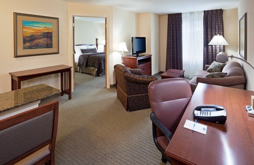 Royersford Hotel | Staybridge Suites Philadelphia Valley Forge 422 by IHG