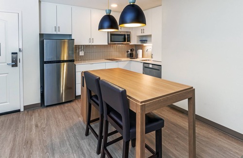 Portland Hotel | Staybridge Suites Portland by IHG
