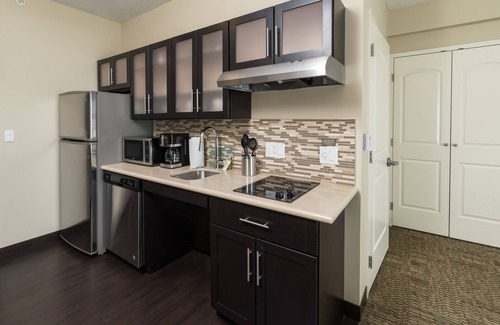 Saskatoon Hotel | Staybridge Suites Saskatoon - University by IHG