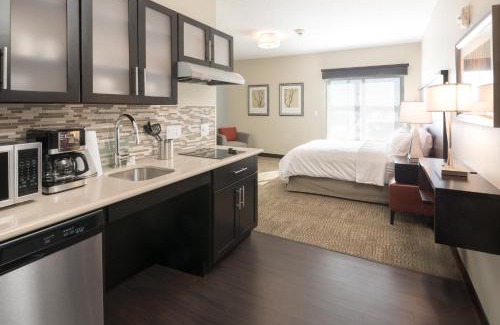 Saskatoon Hotel | Staybridge Suites - Saskatoon - University by IHG