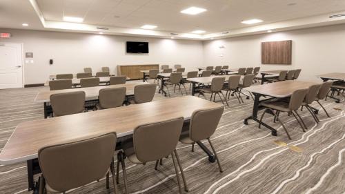 Southgate Hotel | Staybridge Suites - Southgate - Detroit Area by IHG