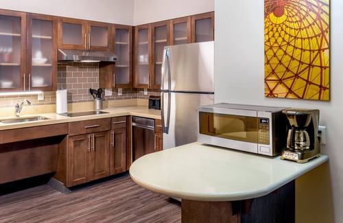 Rio Hotel | Staybridge Suites Charlottesville Airport by IHG