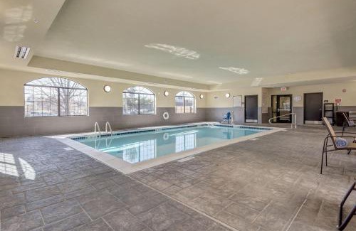 Maryland Heights Hotel | Staybridge Suites St Louis - Westport by IHG