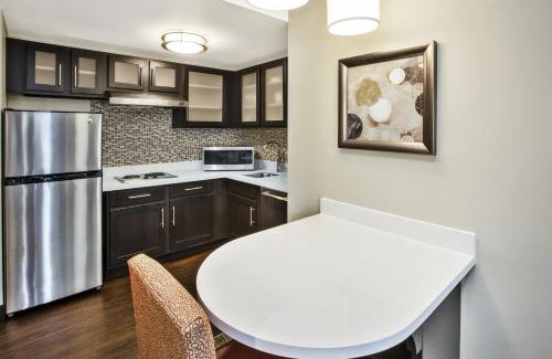Mayfield Heights Hotel | Staybridge Suites Cleveland Mayfield Heights Beachwood by IHG
