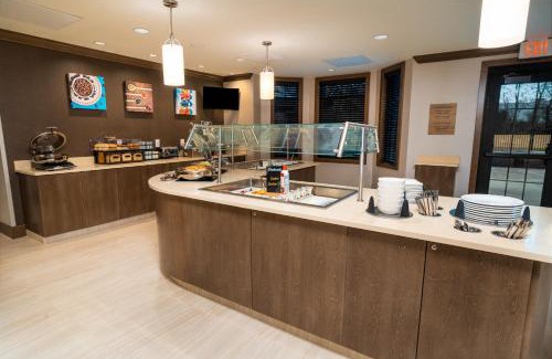 Lake Arbor Hotel | Staybridge Suites - Washington DC East - Largo by IHG
