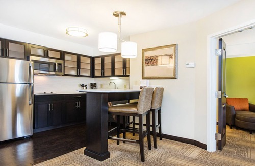 Jasper Place Hotel | Staybridge Suites West Edmonton by IHG