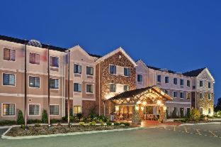 Harris Hill Hotel | Staybridge Suites Williamsville Buffalo by IHG