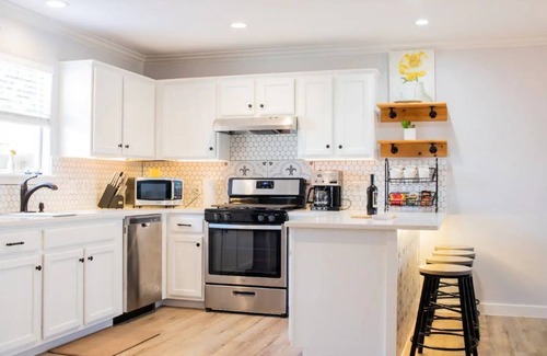 West Congress House | Staycation House | Modern and Spacious