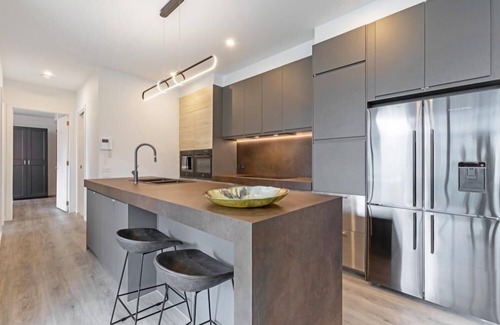 Prahran Apartment | StayCentral - Prahran Penthouse - Mount St, Prahran - 2 Bedrooms, 2 Beds, 2 Bathrooms, 1 secure parking spot and a permit for street parking.