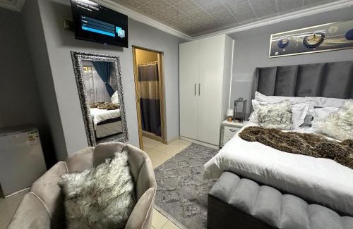 Soshanguve Apartment | StayComfyGuesthouseByPunky