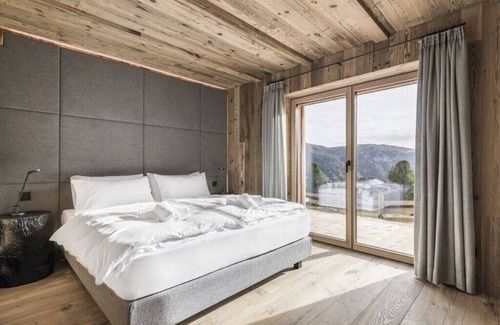 Obereggen Cabin | StayCOOPER | DIAMOND Lodge - Directly on the ski slopes