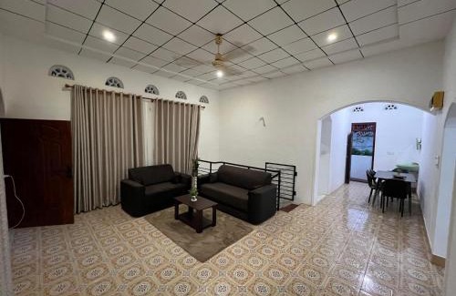 Batticaloa House | StayEase