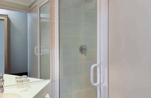 Century City Hotel | StayEasy Century City