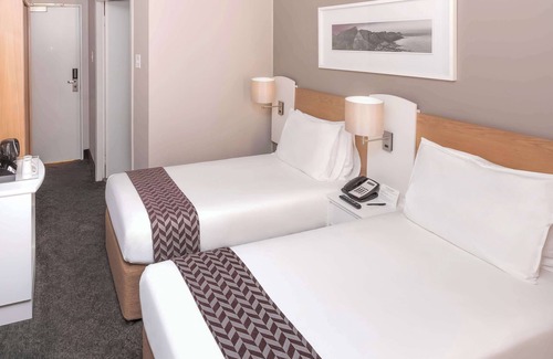 Century City Hotel | StayEasy Century City