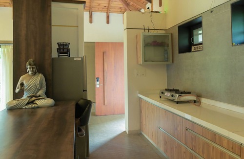 Devpar Villa | StayGuru Luxury Villa