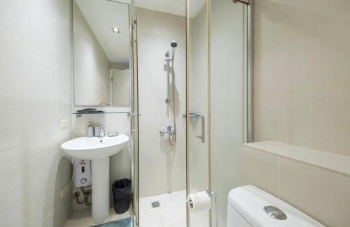Downtown Apartment | StayHere 3BR Penthouse Knightsbridge Makati