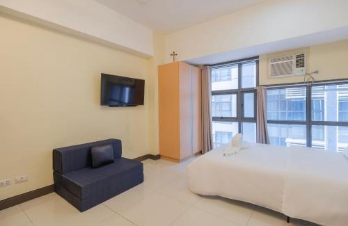 Pinagsama Apartment | StayHere at Viceroy McKinley Hill Relax & Unwind