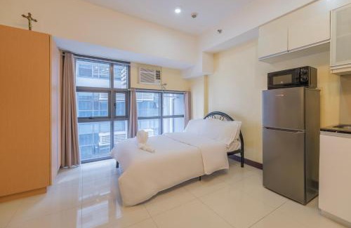 Pinagsama Apartment | StayHere at Viceroy McKinley Hill Relax & Unwind