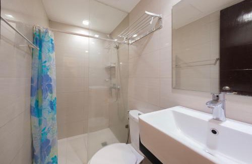 Pinagsama Apartment | StayHere at Viceroy McKinley Hill Relax & Unwind