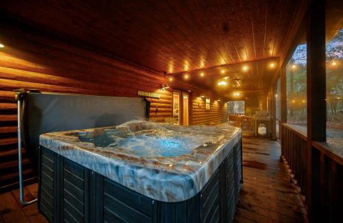 Broken Bow House | Stayhocha Pet Friendly family cabin