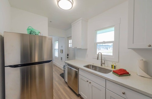 Coos Bay House | #StayInMyDistrict Cypress Cottage Coos Bay