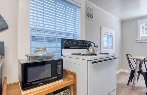 Coos Bay Apartment | #StayinMyDistrict Heritage House 2Bedroom
