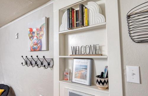 Coos Bay Apartment | #StayinMyDistrict Heritage House Pet Friendly Apartment