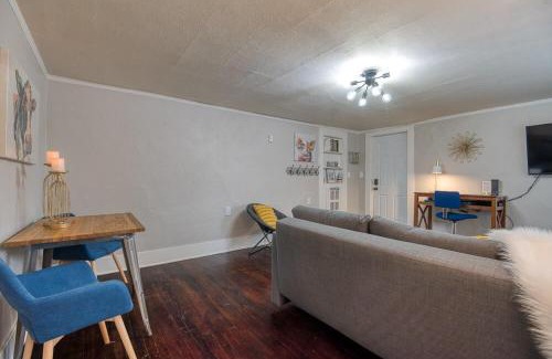 Coos Bay Apartment | #StayinMyDistrict Heritage House Pet Friendly Apartment