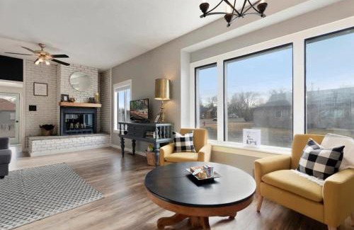 Twin Falls House | #StayInMyDistrict Historic Charming Bungalow