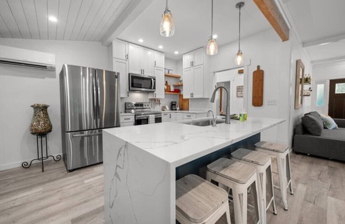 Carrolls House | #StayInMyDistrict Kalama Retreat