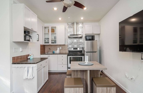 Kenton House | #StayinMyDistrict Kenton Private Guest House
