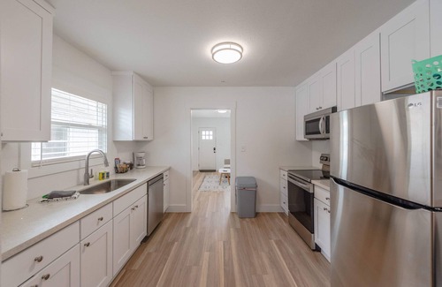 Coos Bay House | #StayinMyDistrict Zen Cottage Coos Bay