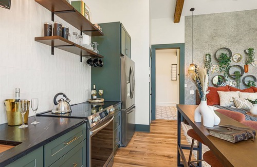 Chimney Rock Cabin | StayInOurSpace- Romantic getaway with views, walk to downtown, Hot tub, fire pit