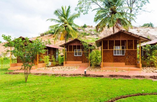 Manchanabele Resort | STAYMAKER The Odyssey Retreat