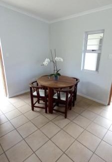 Nahoon Apartment | StayMore