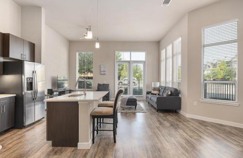 Richardson Apartment | StayOvr at Galatyn Park