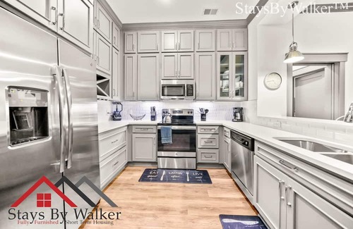 Charlotte Condo | StaysByWalker SouthPark 2BR KingBed! Gym/Pool/Spa