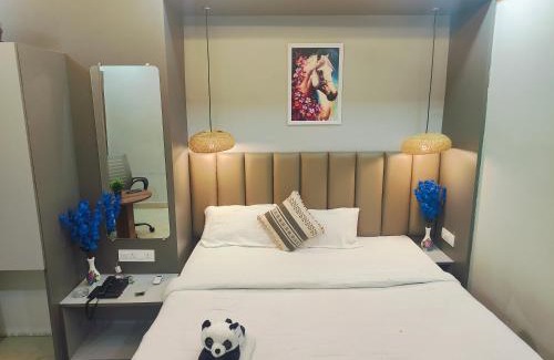Ranchi House | StayVilla Royal Executive Rooms